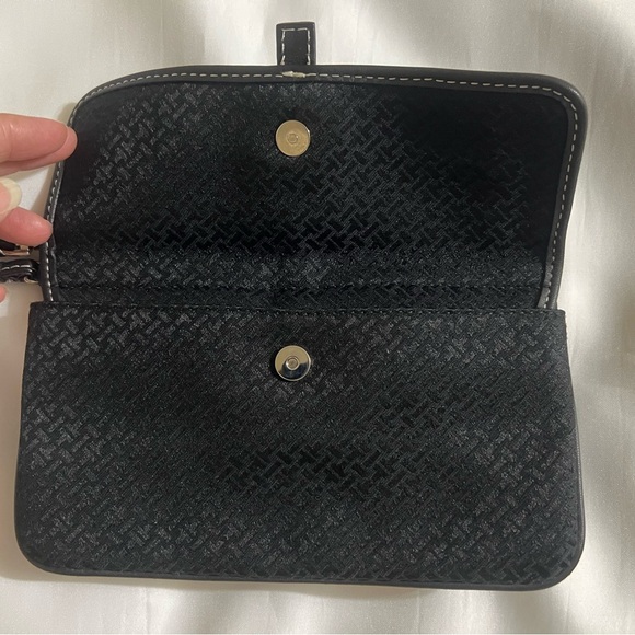 Talbots I Women’s I Wallets I Wristlet-style I Black - Picture 2 of 3